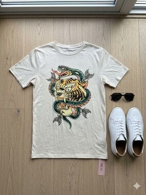 MICAS Oversized Tiger Snake Graphic Tee XS Y2K Edgy Streetwear Top